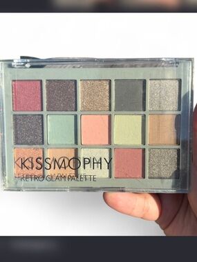 Kiss Mophy Retro Glam Eyeshadow Palette